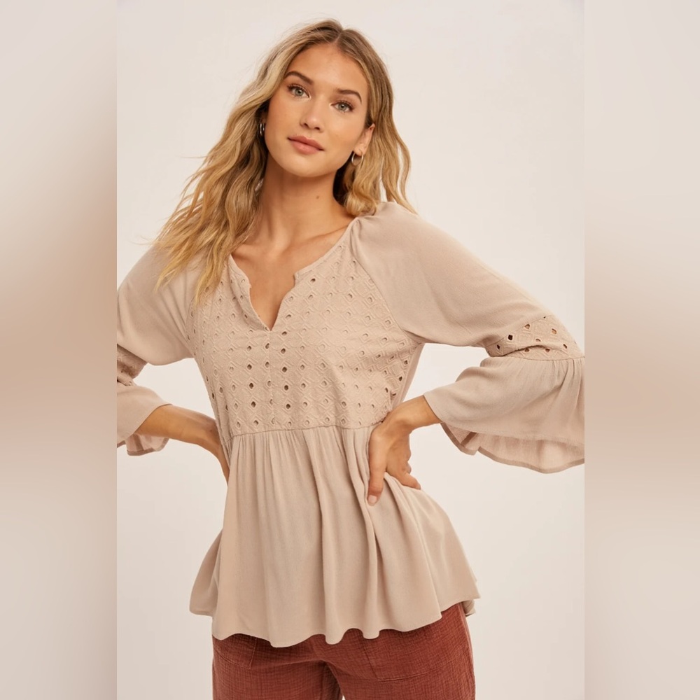 NWT Hem & Thread Eyelet Lace Peplum Back Tie Blouse Mauve size S